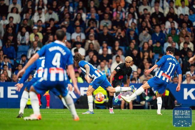 西甲|巴塞罗那提前夺冠