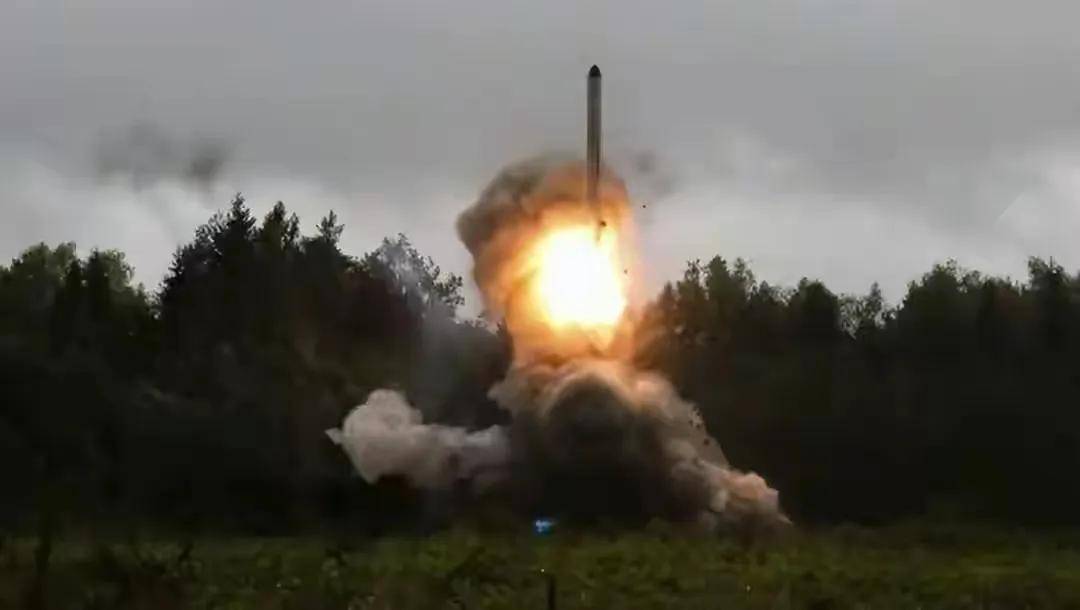 比萨德威胁翻百倍,美国豪掷1750亿,妄图破解东风导弹