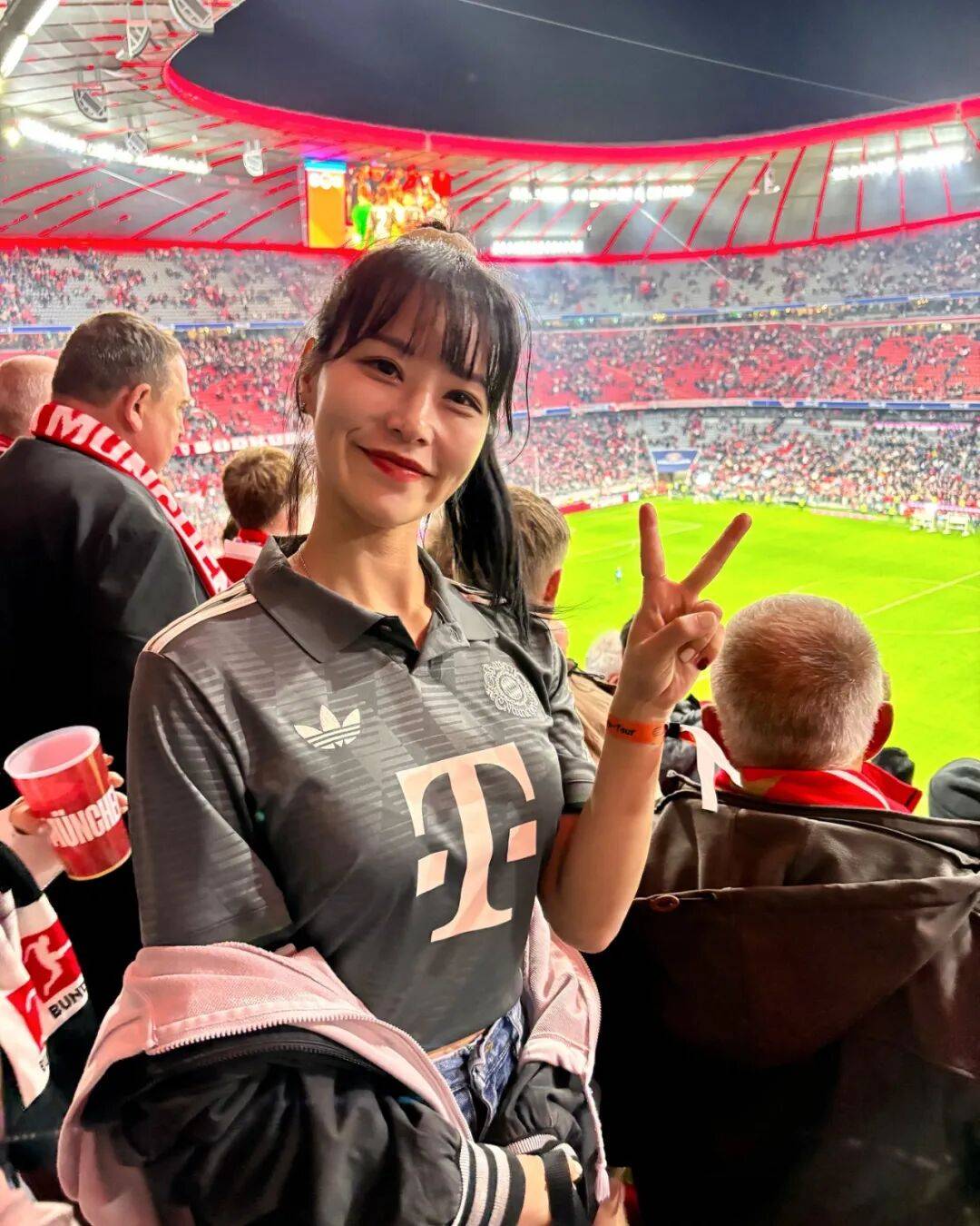 欧冠联赛:拜仁慕尼黑自贬身价,切尔西主帅惨遭羞辱