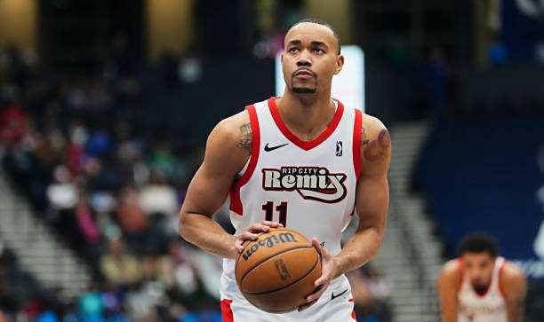 新奥尔良鹈鹕达到双向合同名额上限?