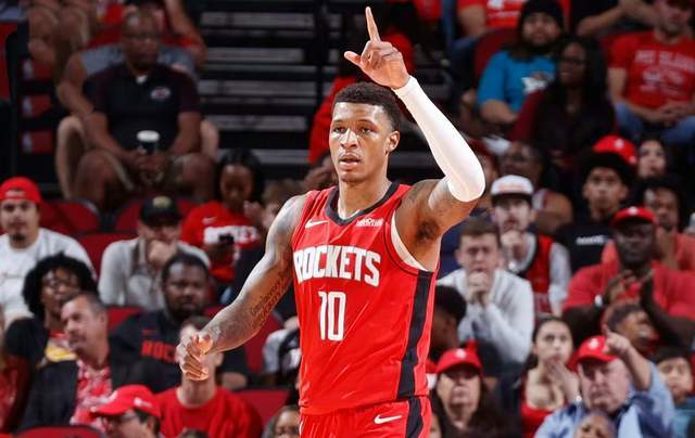 争夺西部第二，火箭队又伤两主力，约基奇试金申京，39岁老将待命