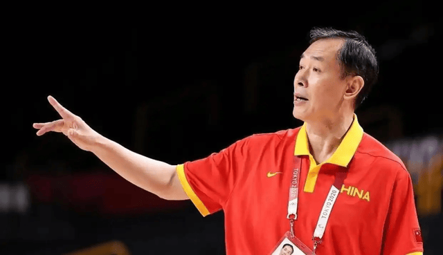 原本是功勋主帅的宫鲁鸣和许利民，为何成了中国篮球的笑话